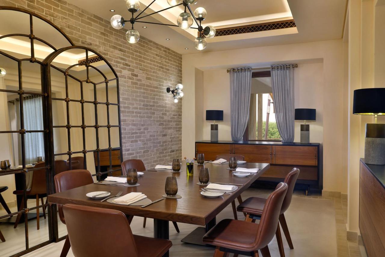 Al Wathba, A Luxury Collection Desert Resort & Spa, Абу Даби Екстериор снимка