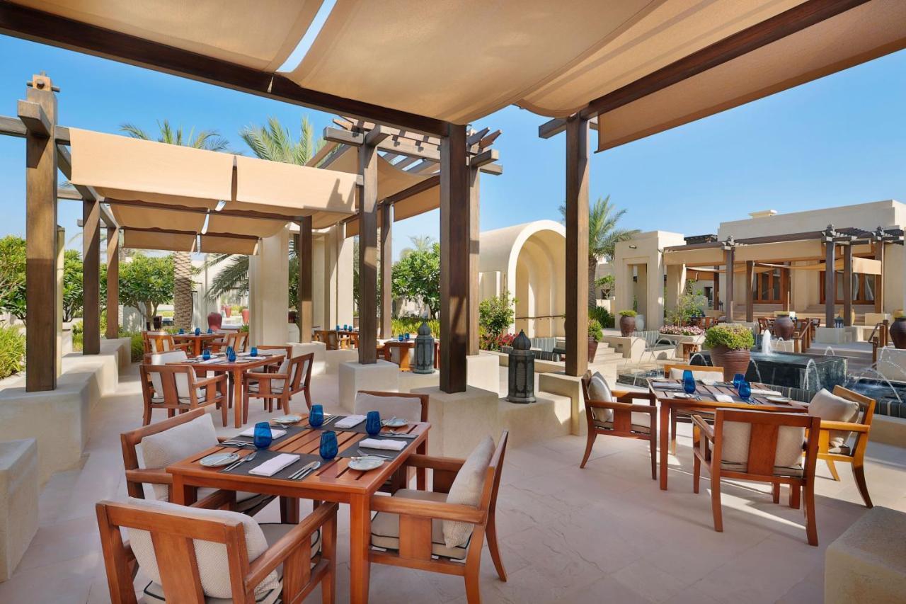 Al Wathba, A Luxury Collection Desert Resort & Spa, Абу Даби Екстериор снимка