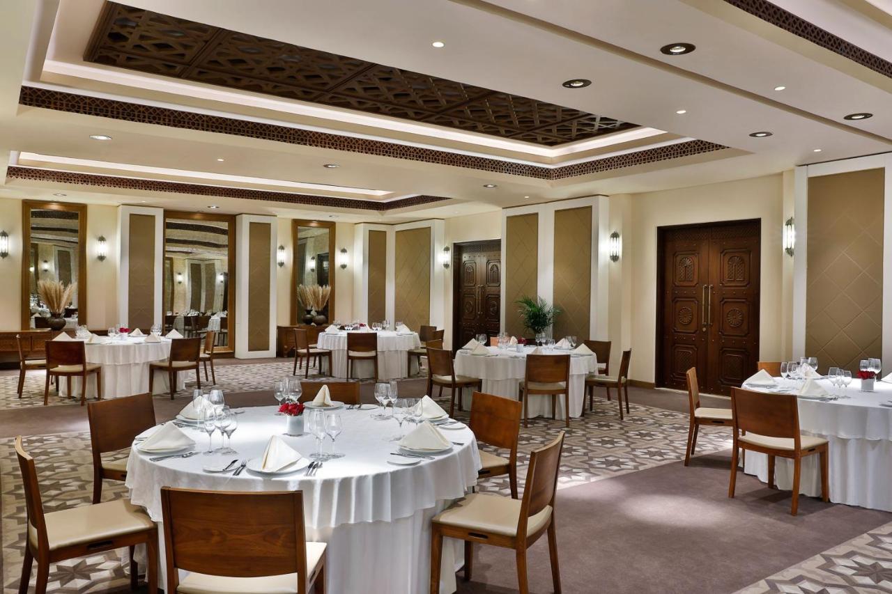 Al Wathba, A Luxury Collection Desert Resort & Spa, Абу Даби Екстериор снимка