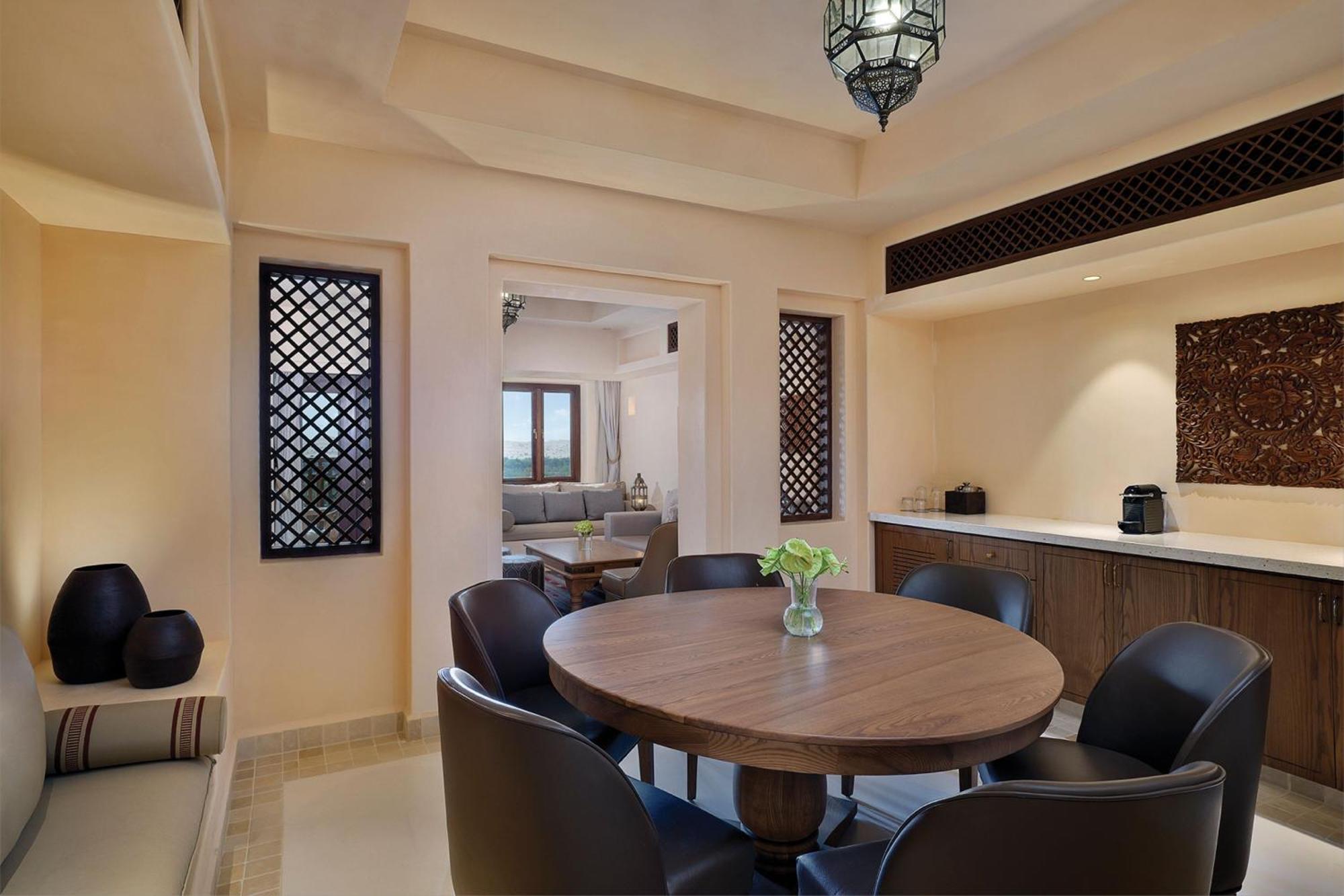 Al Wathba, A Luxury Collection Desert Resort & Spa, Абу Даби Екстериор снимка
