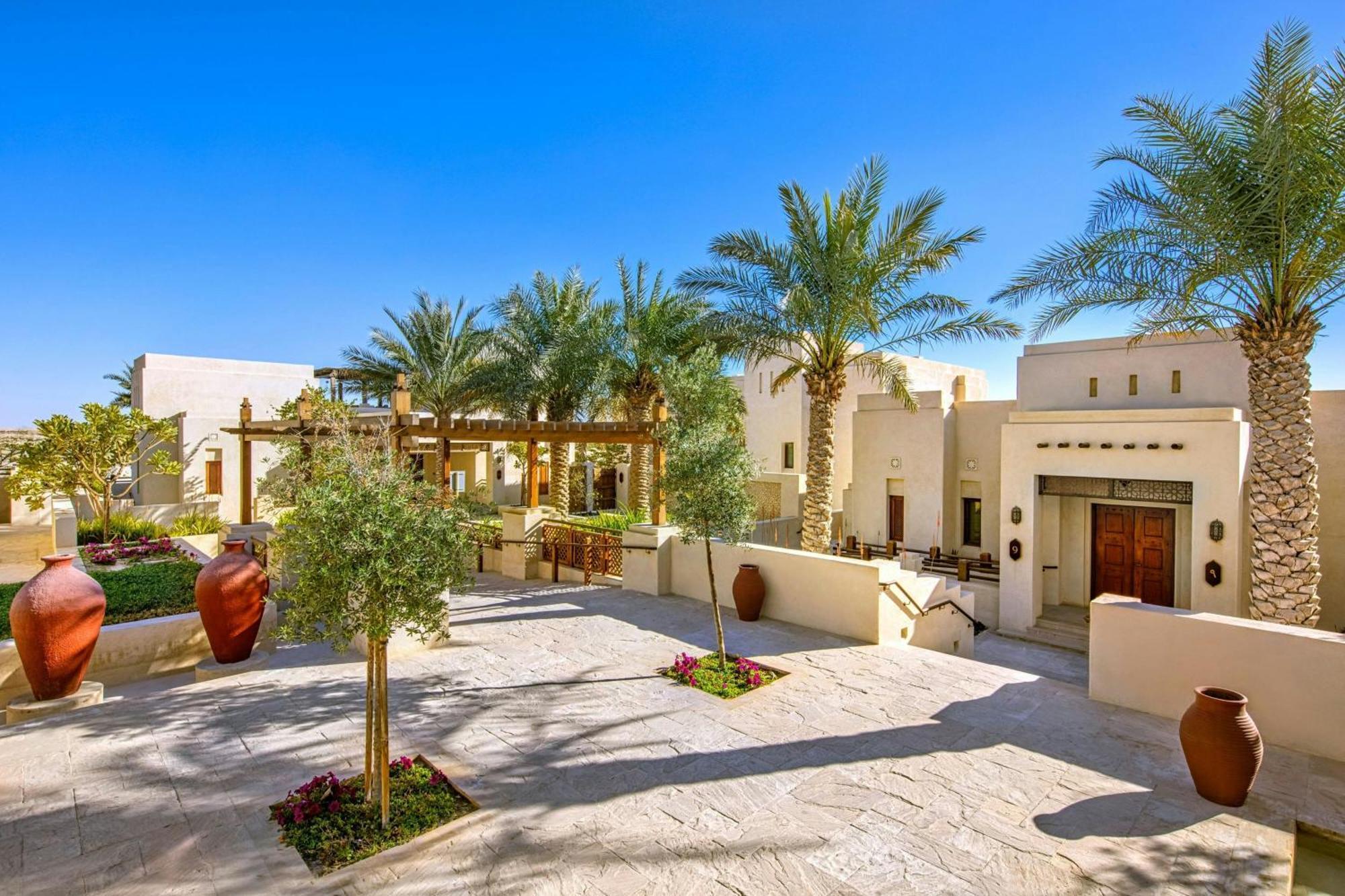 Al Wathba, A Luxury Collection Desert Resort & Spa, Абу Даби Екстериор снимка