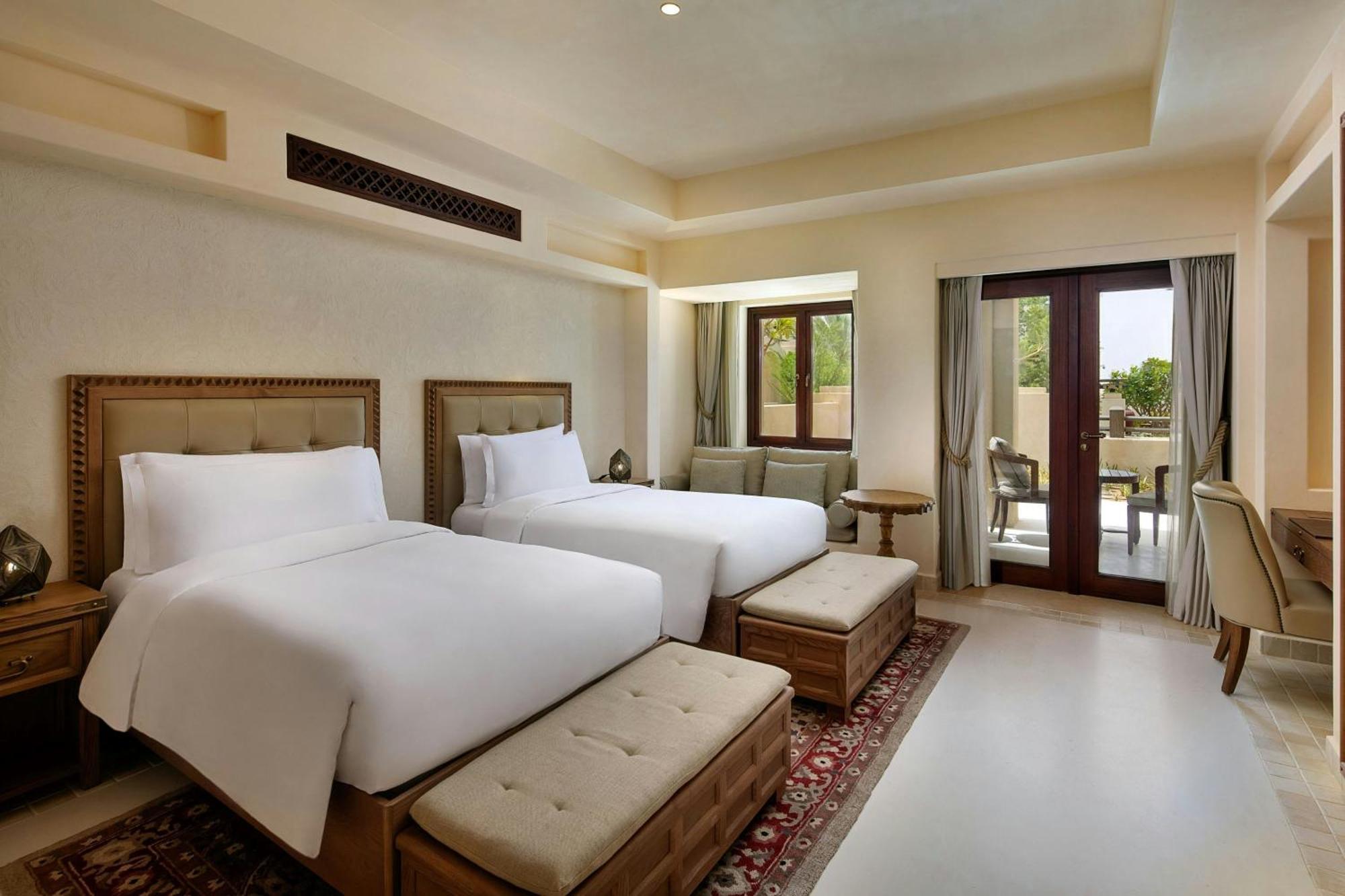 Al Wathba, A Luxury Collection Desert Resort & Spa, Абу Даби Екстериор снимка
